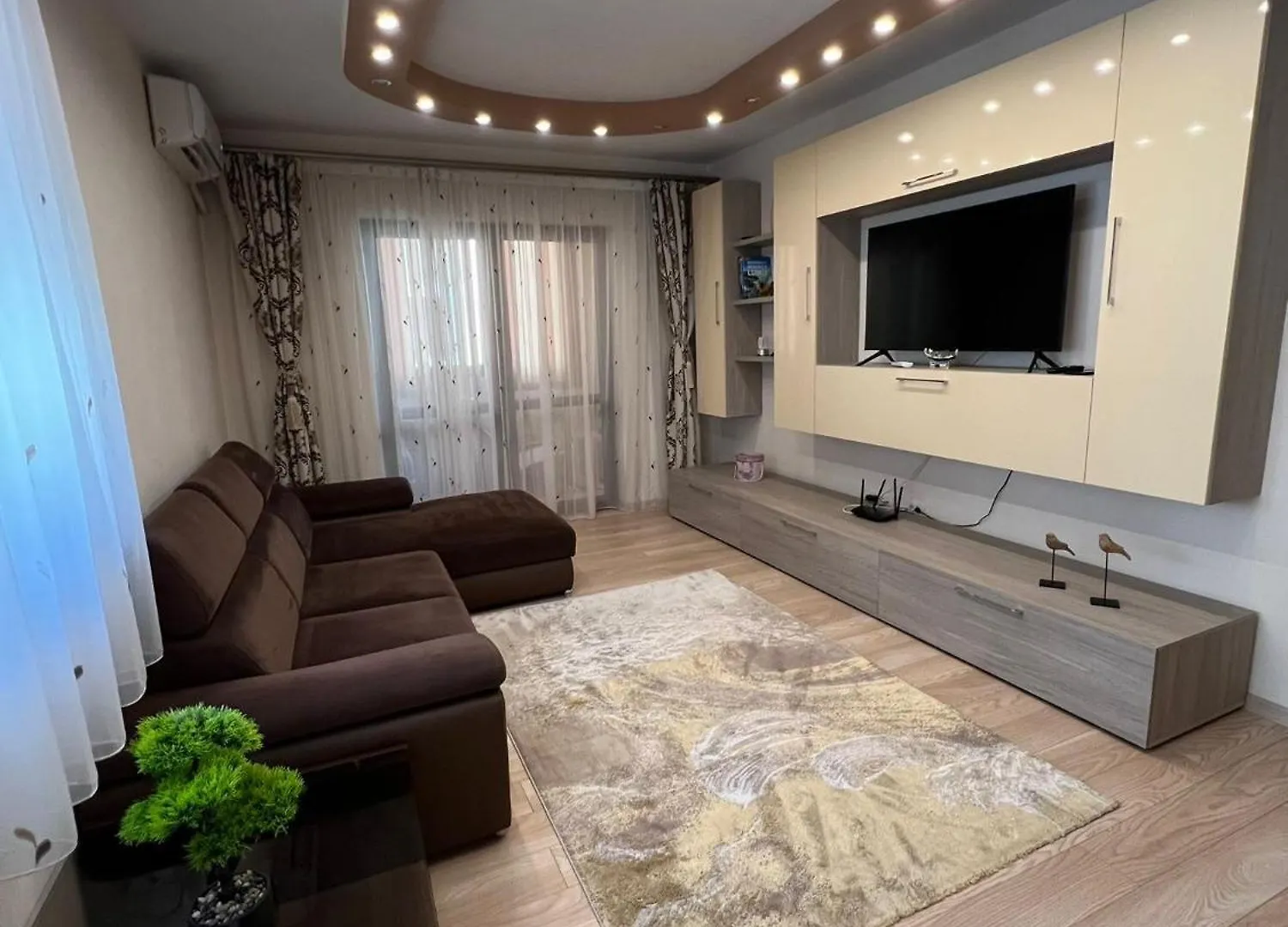 Aparthotel Brown Бухарест